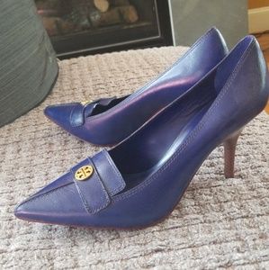 Tory burch Navy pumps 💕